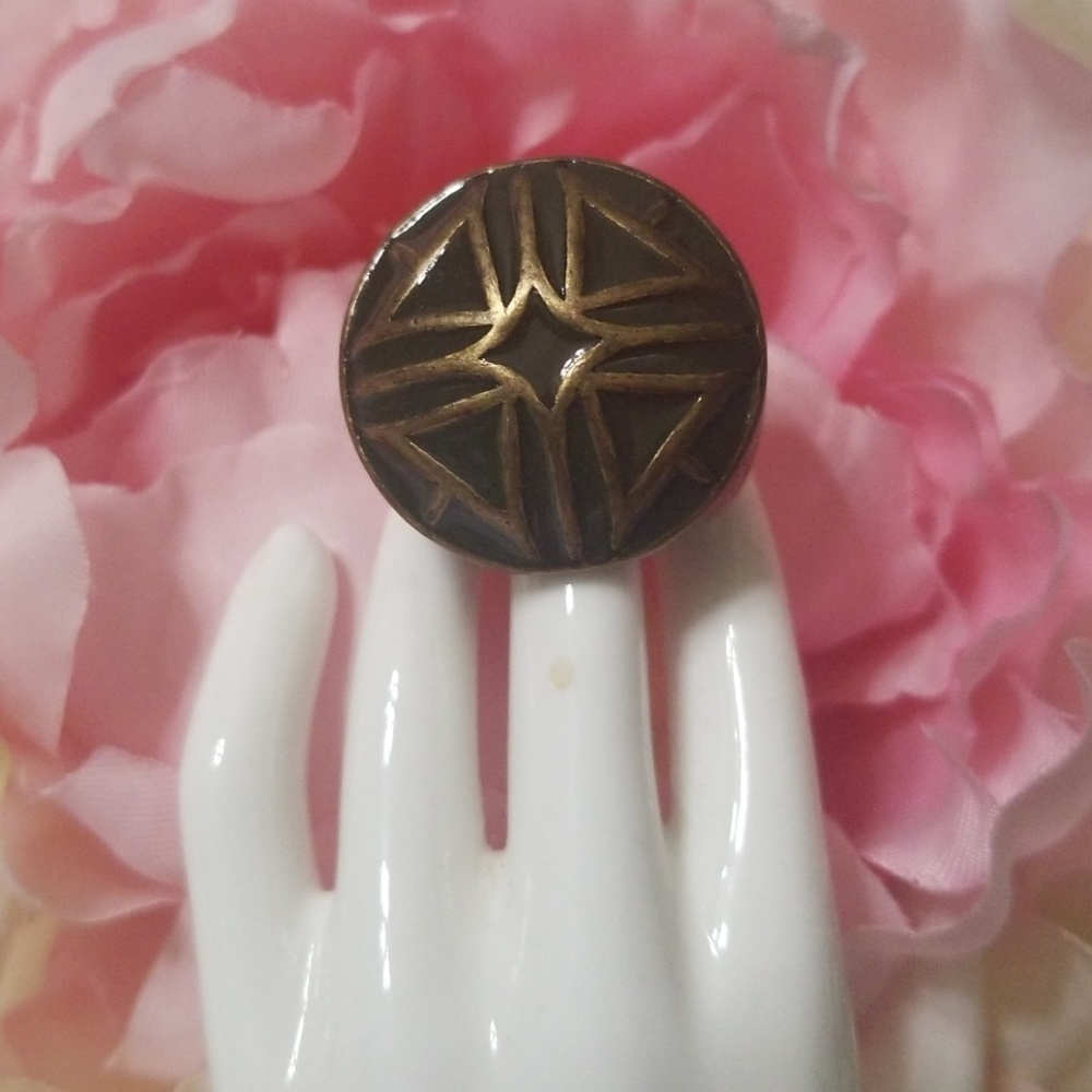 Gold & Black Design Ring